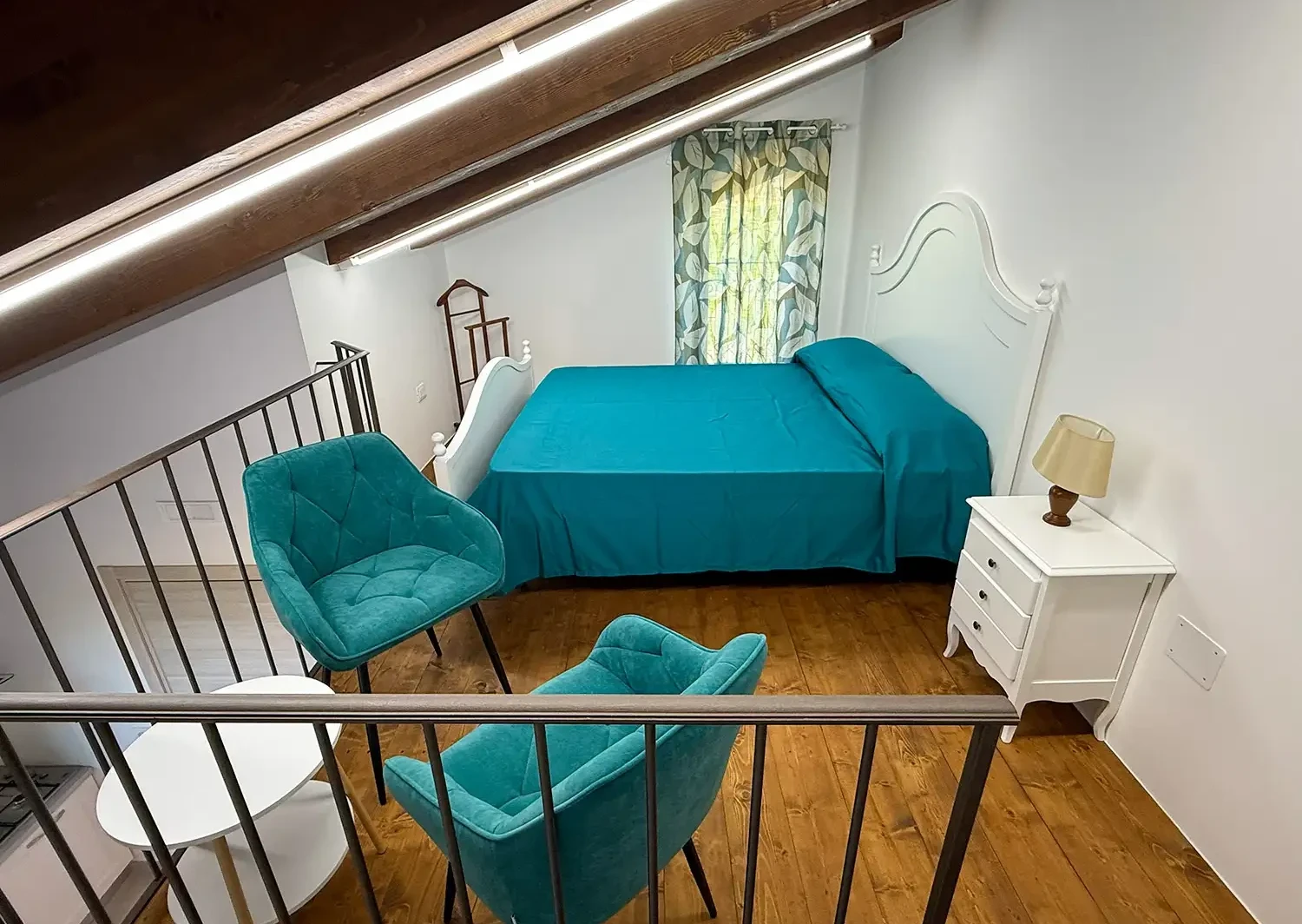 gallery-img
